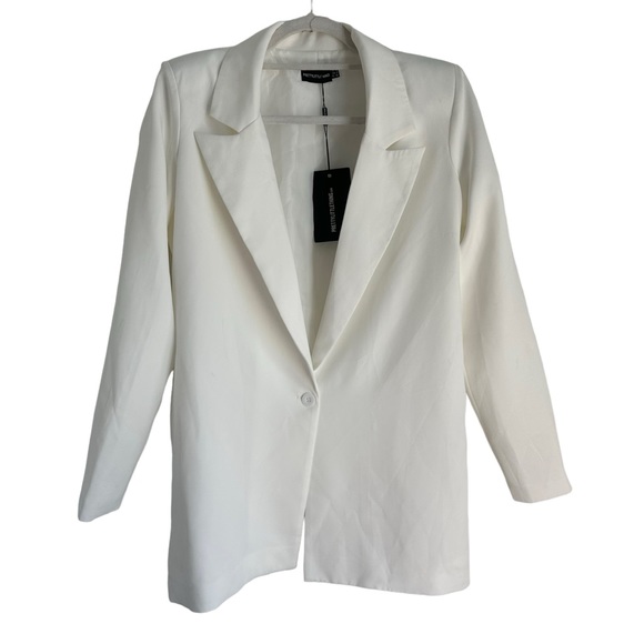 PrettyLittleThing Jackets & Blazers - NWT PrettyLittleThing White Oversized Blazer